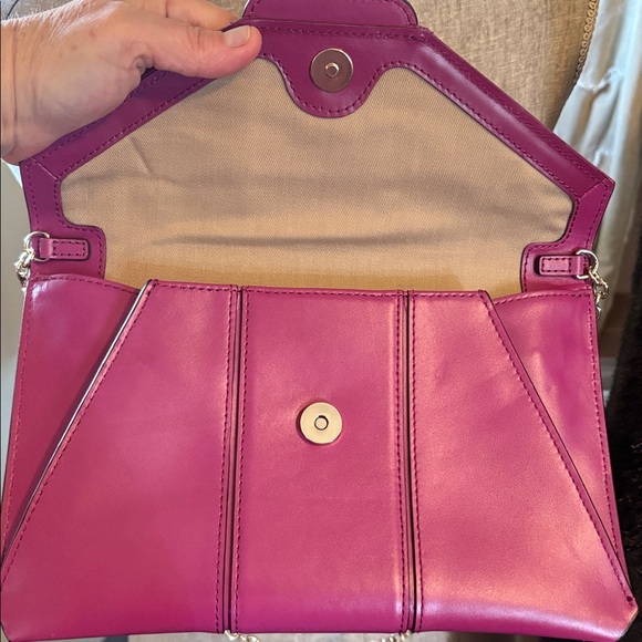 Banana Republic envelope clutch featuring buckle accent and chain strap - Picture 7 of 8